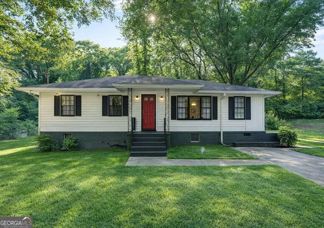 Photo 1 of Single family home for sale at 3599 Saturn Dr Nw, Atlanta, GA 30331 | MLS# 10765339 | Listing updated on 2026-09-12