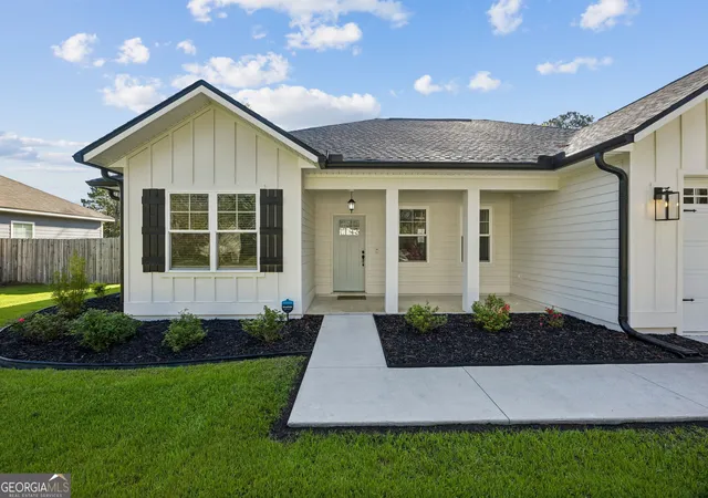 Photo 4 of Sale Pending at 785 S May St, Kingsland, GA 31548 | MLS# 10720796 | Listing updated on 2026-04-24