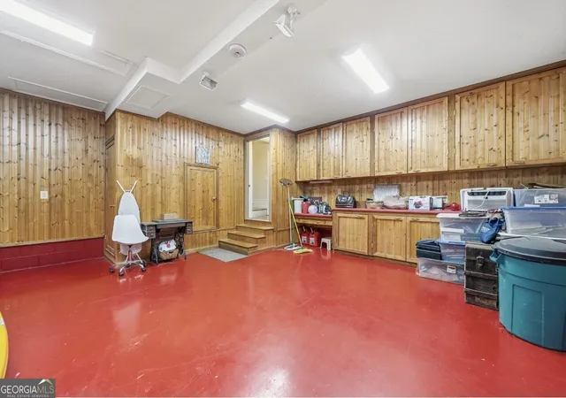 Photo 4 of Single family home for sale at 201 Collins Rd NW, Milledgeville, GA 31061 | MLS# 10741410 | Listing updated on 2026-09-04