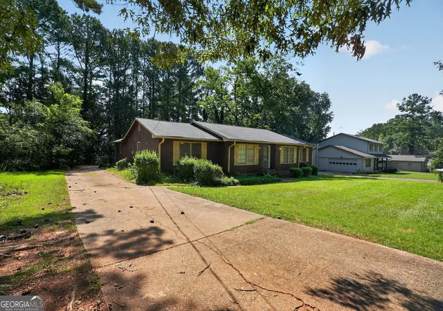 Photo 4 of Single family home for sale at 3560 Dogwood Farm Rd, Decatur, GA 30034 | MLS# 10799640 | Listing updated on 2026-10-09
