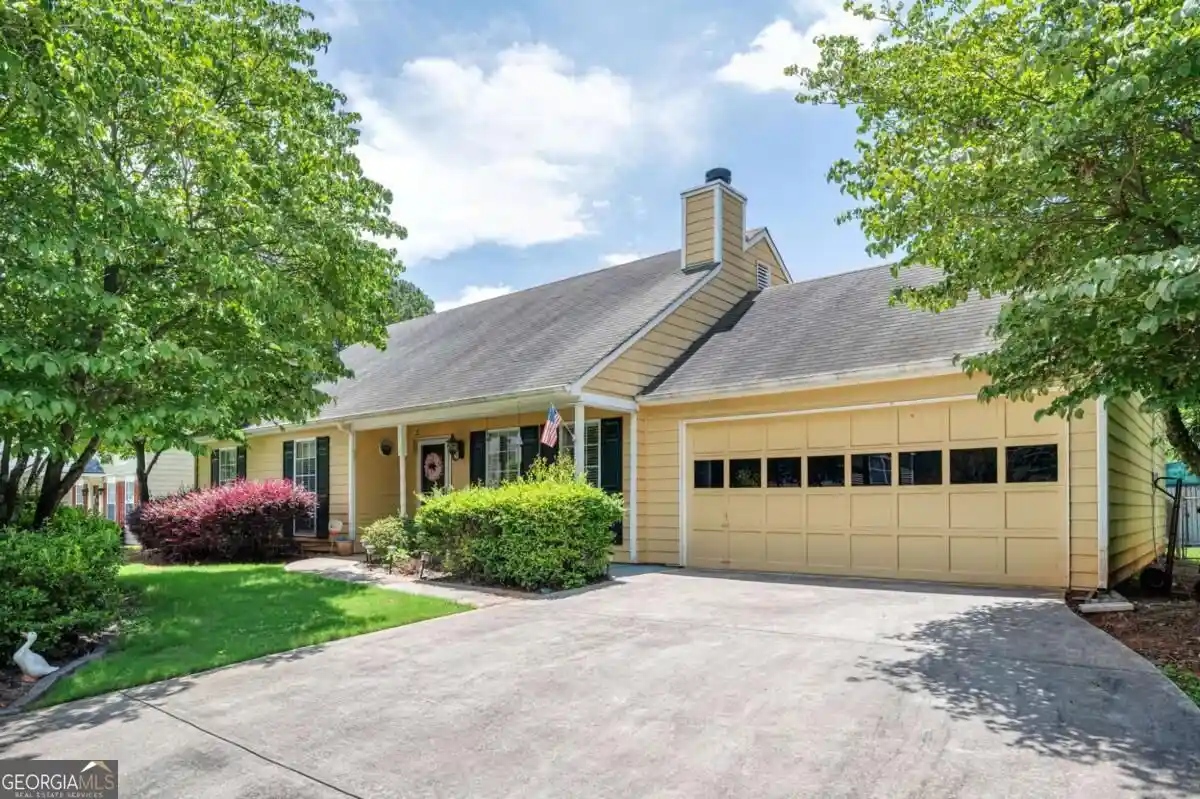 Photo 1 of Single family home for sale at 4015 Paloverde Dr Nw, Kennesaw, GA 30144 | MLS# 10857038 | Listing updated on 2026-10-15