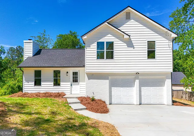 Photo 1 of Single family home for sale at 4084 Dollar Cir, Suwanee, GA 30024 | MLS# 10758257 | Listing updated on 2026-08-19