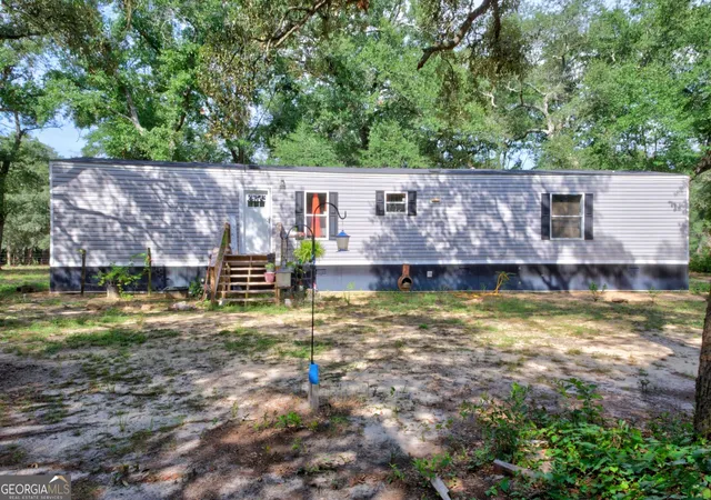Photo 2 of Single family home for sale at 197 Blossom Ln, Reidsville, GA 30453 | MLS# 10825177 | Listing updated on 2026-09-19