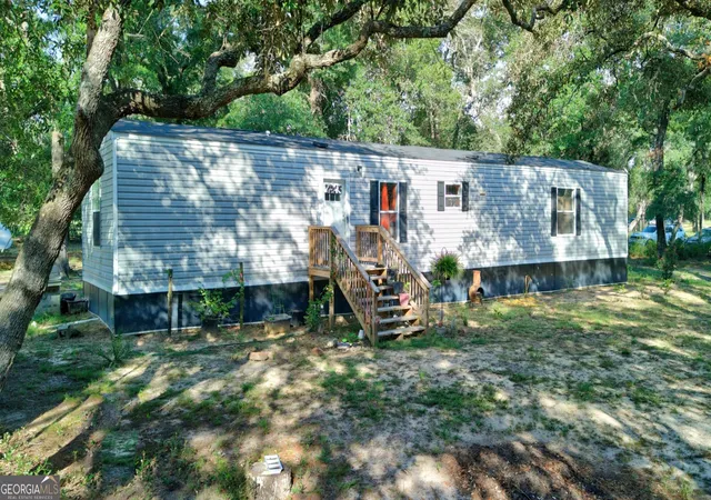 Photo 3 of Single family home for sale at 197 Blossom Ln, Reidsville, GA 30453 | MLS# 10825177 | Listing updated on 2026-09-19
