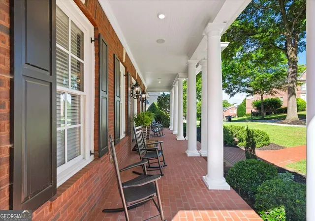 Photo 3 of Sale Pending at 4516 Meadow Clb Dr, Suwanee, GA 30024 | MLS# 10793413 | Listing updated on 2026-09-01