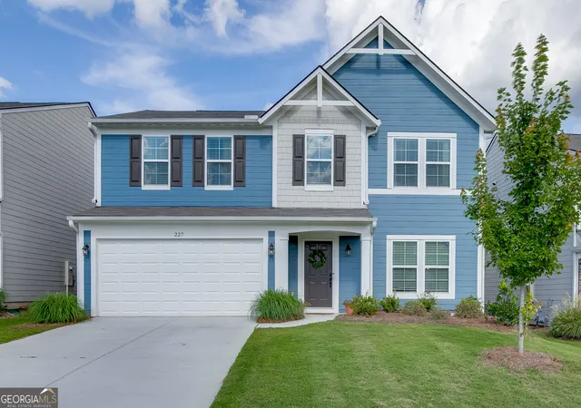 Photo 1 of Single family home for sale at 227 Traminer Wy, Braselton, GA 30517 | MLS# 10827777 | Listing updated on 2026-08-31