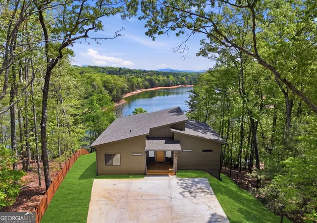 Photo 1 of Single family home for sale at 11 Falcon Dr, Blairsville, GA 30512 | MLS# 10753807 | Listing updated on 2026-09-20