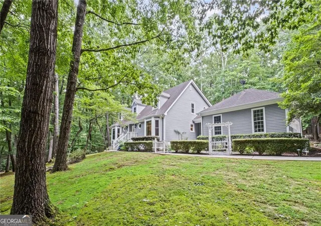 2nd image of 115 Leaf Lake Dr, Suwanee, GA 30024 | MLS# 10545551