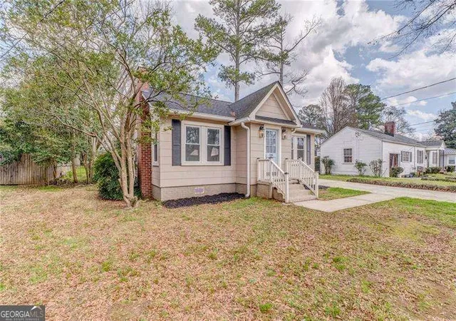 Homes for sale in Cedartown, GA | 218 Chestnut St, Cedartown, GA 30125 | MLS# 10801868