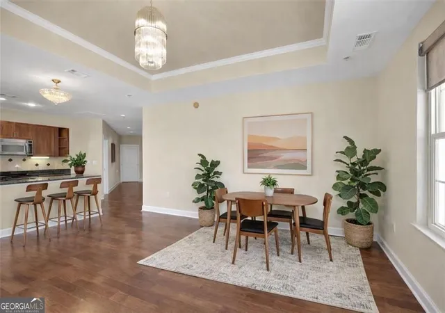 Listing Photo 3 - Condo for sale in building located at 325 Paces Fry Rd, Atlanta, GA 30305 - Unit #1411