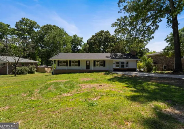 4th image of 865 Old Tucker Rd, Stone Mountain, GA 30087 | MLS# 10757042