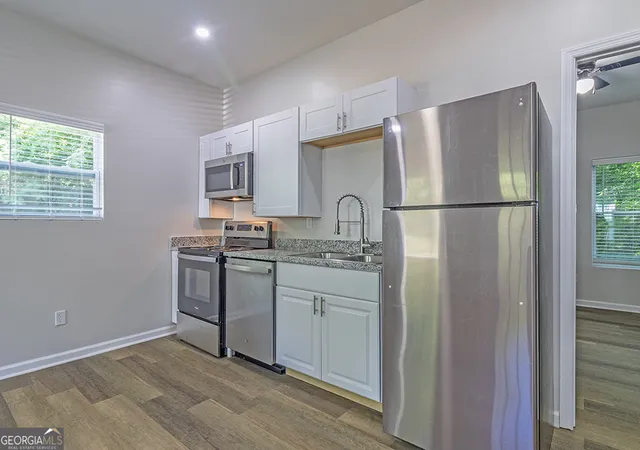 Photo 2 of Single family home for sale at 3279 Kings Park Cir, Macon, GA 31217 | MLS# 10716109 | Listing updated on 2026-06-03
