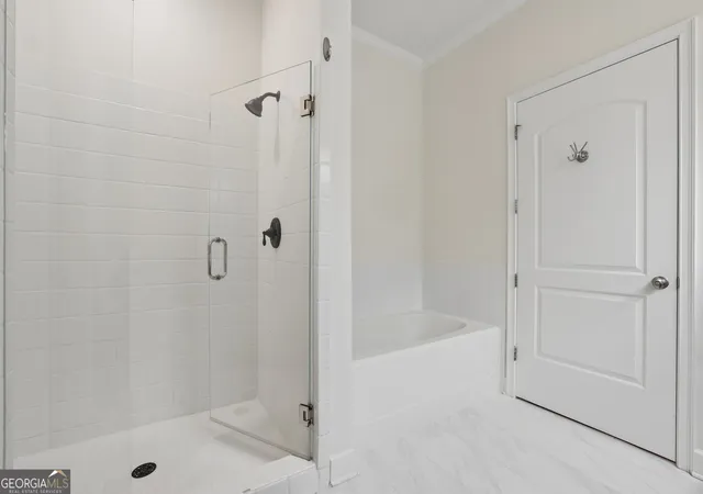 Listing Photo 5 - Condo for sale in building located at 1055 Piedmont Ave Ne, Atlanta, GA 30309 - Unit #318