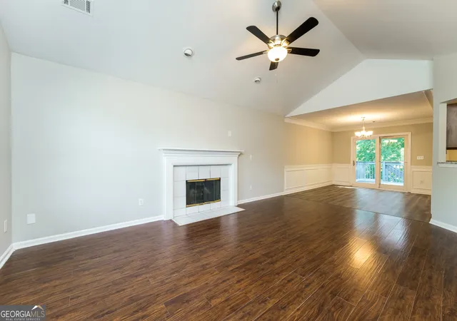 Photo 3 of Single family home for sale at 2740 Tradd Ct, Snellville, GA 30039 | MLS# 10766962 | Listing updated on 2026-08-22