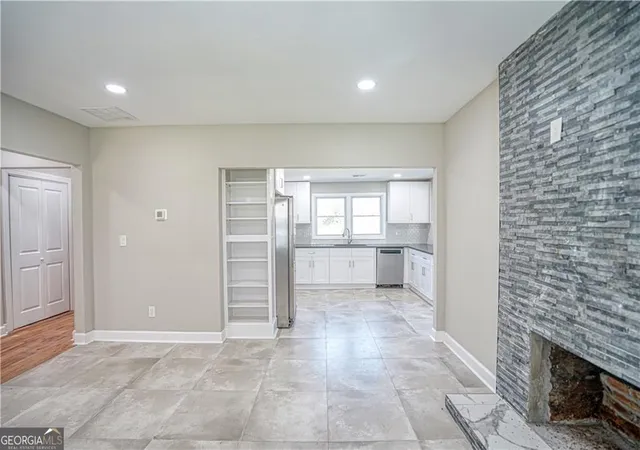 Photo 4 of Single family home for sale at 3955 Zoar Church Rd, Snellville, GA 30039 | MLS# 10804626 | Listing updated on 2026-07-27