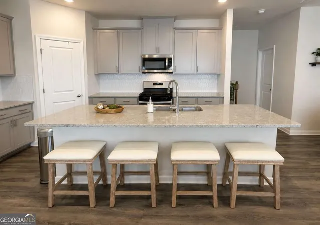 Photo 3 of Townhouse for sale at 6395 Apalachee Way Se, Mableton, GA 30126 | MLS# 10817530 | Listing updated on 2026-08-16
