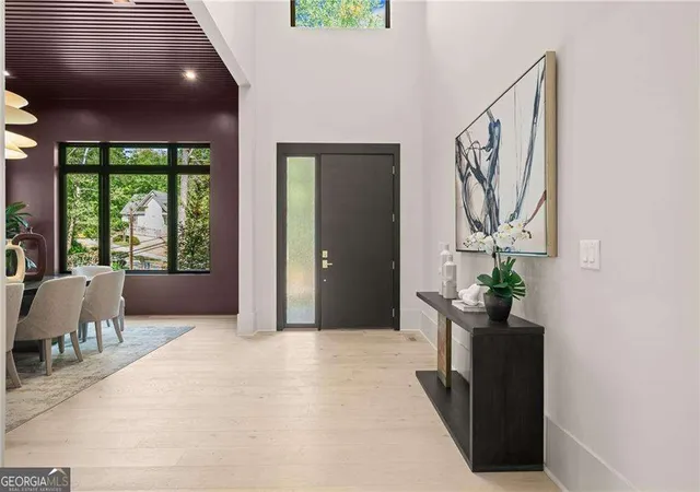 4th image of 3212 Towerview Dr Ne, Atlanta, GA 30324 | MLS# 10739961