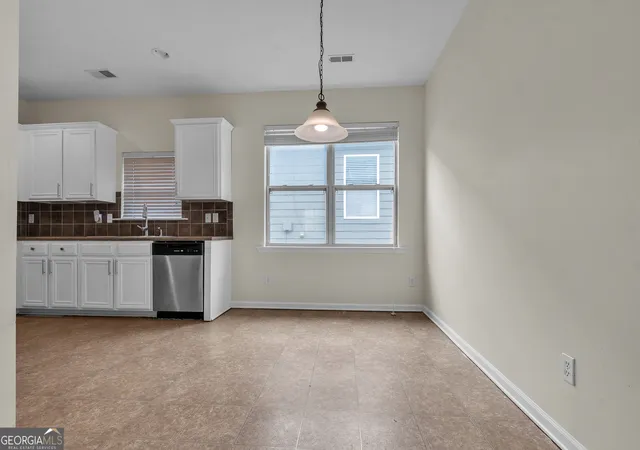 4th image of 7903 Bluefin Trl, Union City, GA 30291 | MLS# 10754170