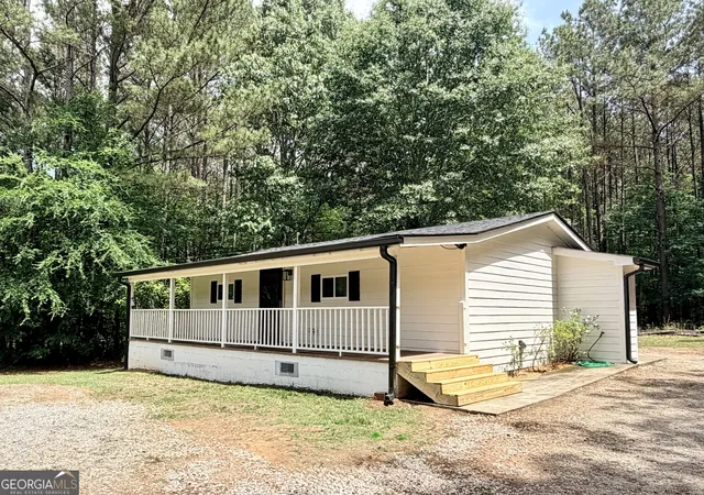 Homes for sale in Buckhead, GA | 1381 Oconee Rd, Buckhead, GA 30625 | MLS# 10775636