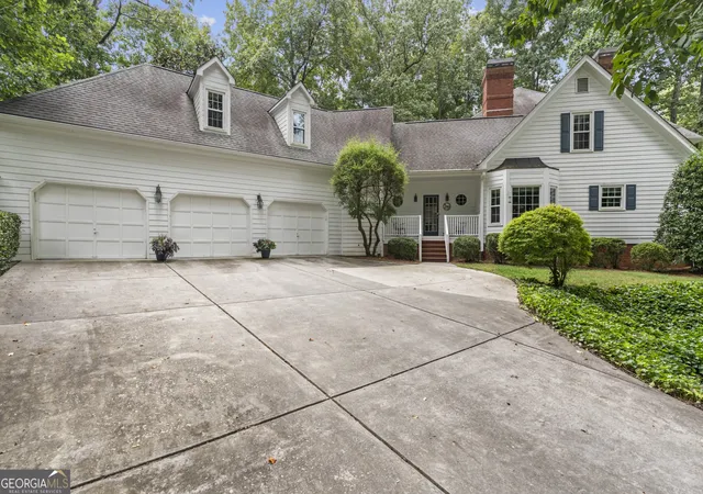 Photo 3 of Single family home for sale at 4728 Talleybrook Dr Nw, Kennesaw, GA 30152 | MLS# 10820821 | Listing updated on 2026-10-10