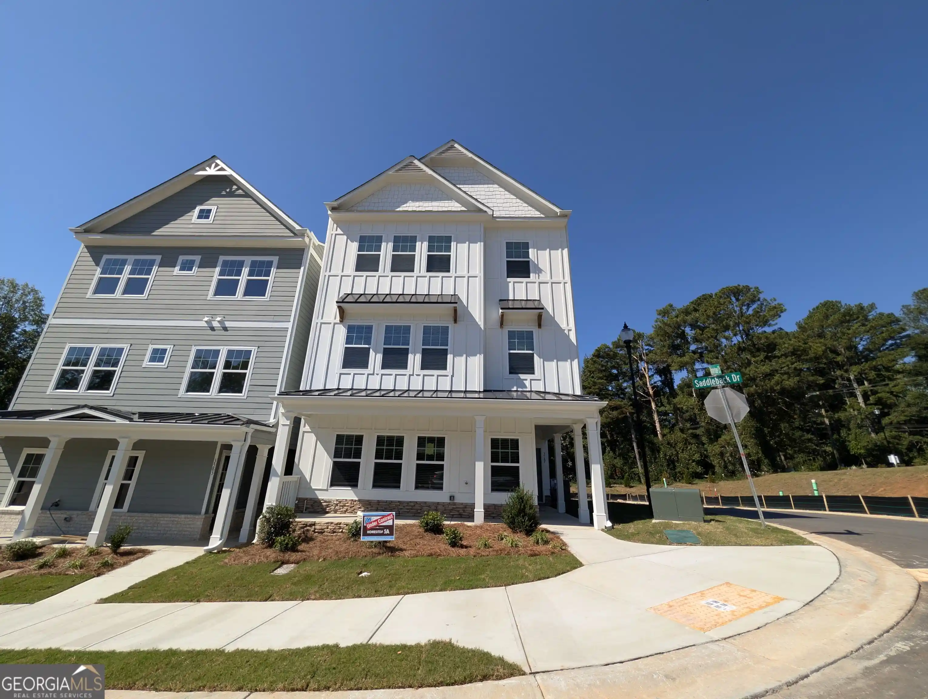 Townhouse for sale at 3571 Saddleback Dr, Kennesaw, GA 30144 | MLS# 10870828