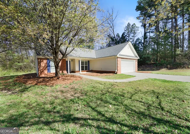 Photo 3 of Single family home for sale at 396 E Sycamore Dr, Winder, GA 30680 | MLS# 10710385 | Listing updated on 2026-10-04