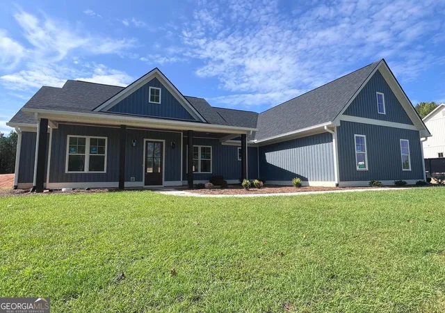 1st image of 326 W Lakeview Dr, Milledgeville, GA 31061 | MLS# 10729734