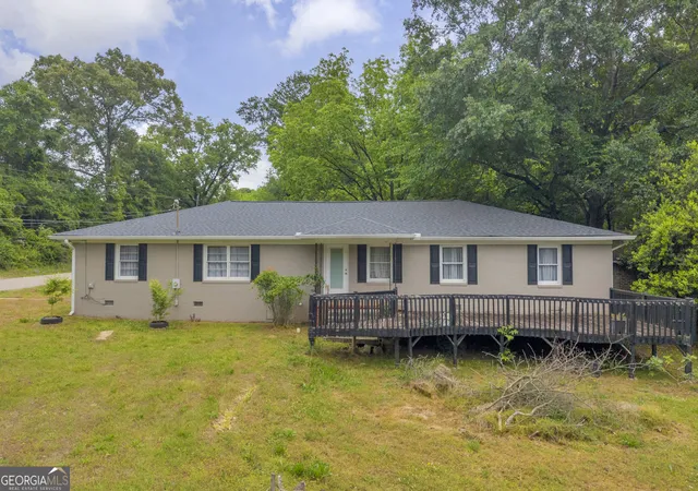 Homes for sale in Carnesville, GA | 735 Bowersville Rd, Carnesville, GA 30521 | MLS# 10757228