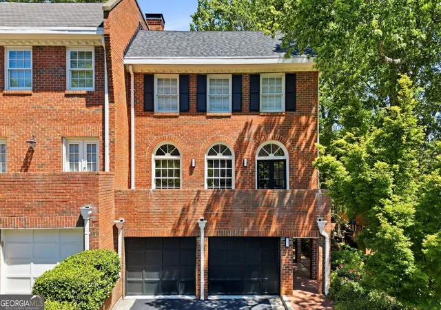 1st image of 425 Jefferson Cir Ne, Sandy Springs, GA 30328 | MLS# 10767567