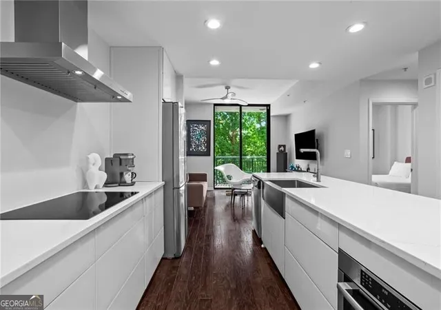 Photo 3 of Condo for sale at 3040 Peachtree Rd NW #209, Atlanta, GA 30305 | MLS# 10812472 | Listing updated on 2026-08-07