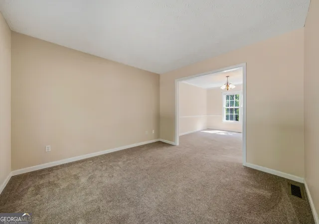 Homes for sale in Fayetteville, GA | 430 Ridgemont Dr, Fayetteville, GA 30215 | MLS# 10733084