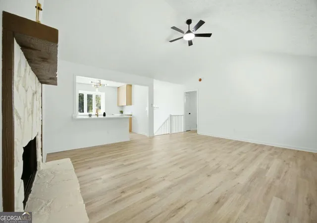 Photo 4 of Single family home for sale at 1290 Shallowford Rd, Marietta, GA 30066 | MLS# 10818011 | Listing updated on 2026-09-13