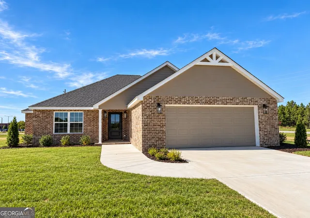 Single family home for sale at 104 Parker Pl, Lyons, GA 30436 | MLS# 10811955