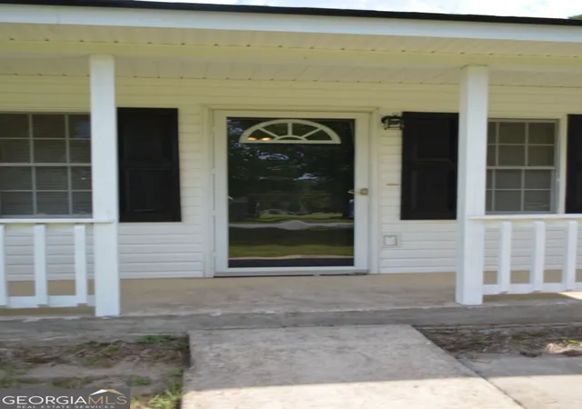 Photo 2 of Sale Pending at 79 N Camp Dr, Byron, GA 31008 | MLS# 10823539 | Listing updated on 2026-08-18