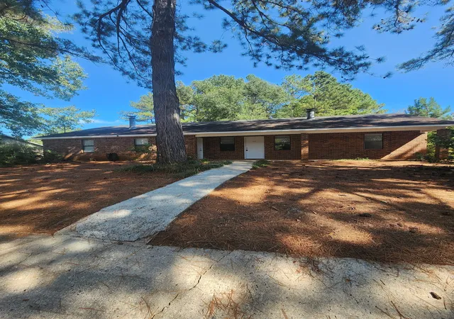 Multi Family at 144 W Paces Dr, Athens, GA 30605 | MLS# 10208657 | | Sold on 2023-12-05