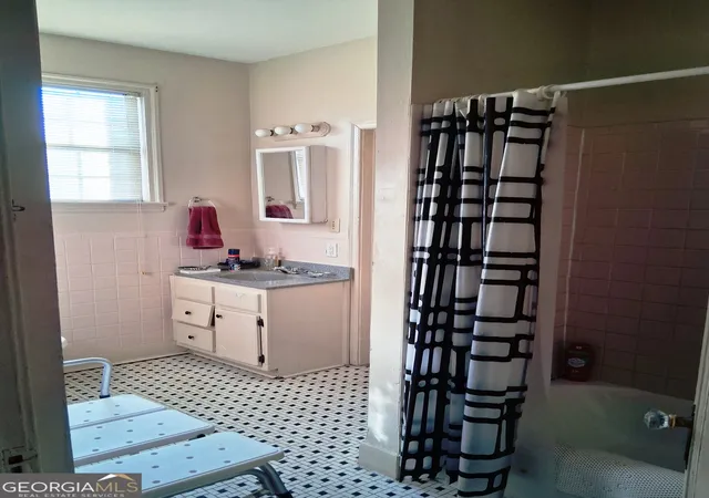 Photo 2 of Sale Pending at 2722 Suwanee Ave, Macon, GA 31204 | MLS# 10817376 | Listing updated on 2026-08-29