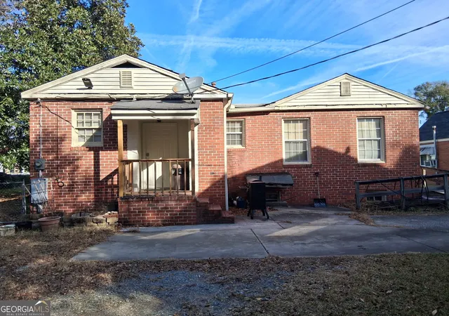 Photo 3 of Sale Pending at 2722 Suwanee Ave, Macon, GA 31204 | MLS# 10817376 | Listing updated on 2026-08-29