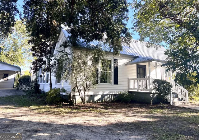 Single family home for sale at 603 Griffin Ave, Eastman, GA 31023 | MLS# 10878923