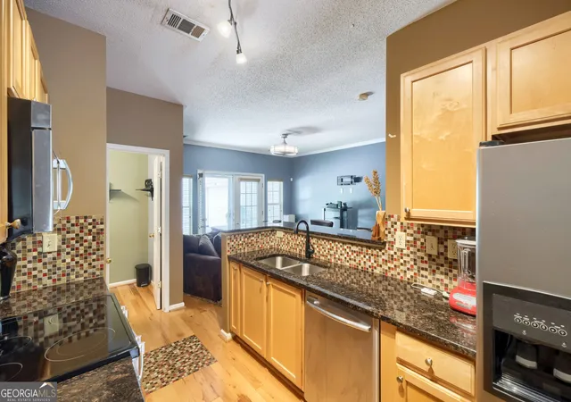 Photo 3 of Townhouse for sale at 1732 Sw Pryor Rd #605, Atlanta, GA 30315 | MLS# 10833183 | Listing updated on 2026-09-15