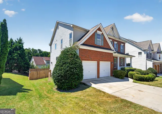 Photo 2 of Sale Pending at 5280 Lakerock Wy Sw, Atlanta, GA 30331 | MLS# 10819982 | Listing updated on 2026-09-11