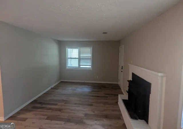 Photo 4 of Single family home for sale at 336 Laurel Ln, Stockbridge, GA 30281 | MLS# 10813191 | Listing updated on 2026-09-16