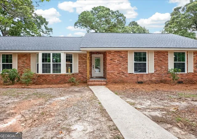 2nd image of 216 Ridgeland Dr, Warner Robins, GA 31093 | MLS# 10809628
