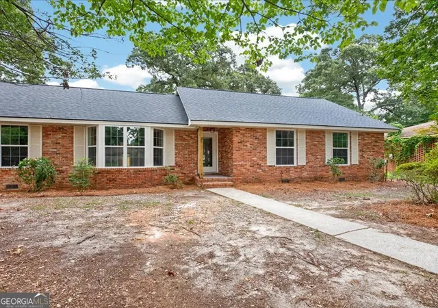 3rd image of 216 Ridgeland Dr, Warner Robins, GA 31093 | MLS# 10809628
