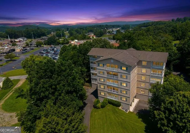 Photo 3 of Condo for sale at 121 River St N #2A, Hiawassee, GA 30546 | MLS# 10815465 | Listing updated on 2026-08-13