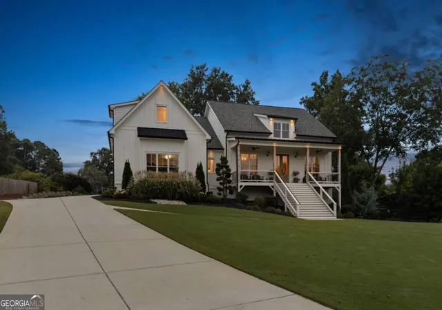 Photo 3 of Single family home for sale at 292 Arnold Ml Rd, Woodstock, GA 30188 | MLS# 10836534 | Listing updated on 2026-09-14