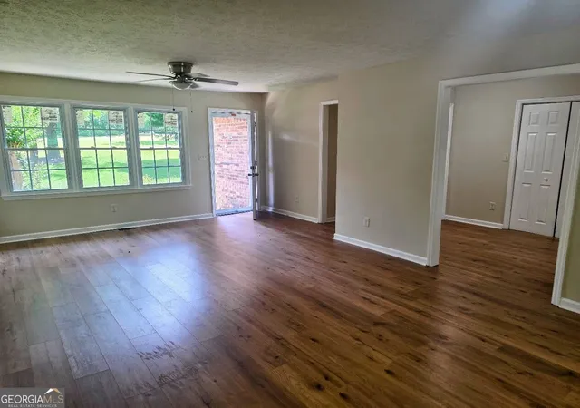 Photo 3 of Single family home for sale at 162 Fallin St, Thomaston, GA 30286 | MLS# 10831344 | Listing updated on 2026-09-09