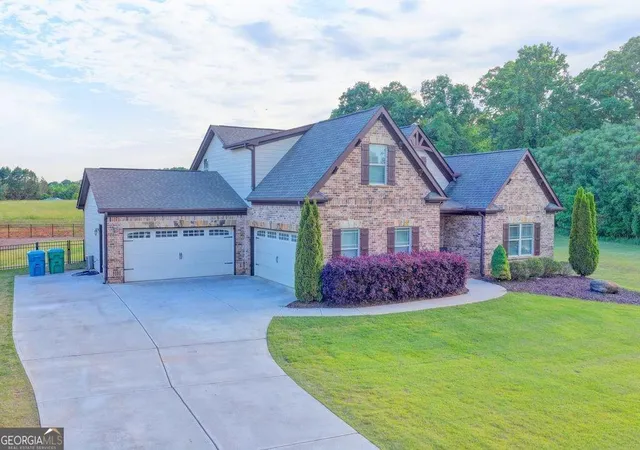 2nd image of 47 Emmaline Ln, Jefferson, GA 30549 | MLS# 10796164