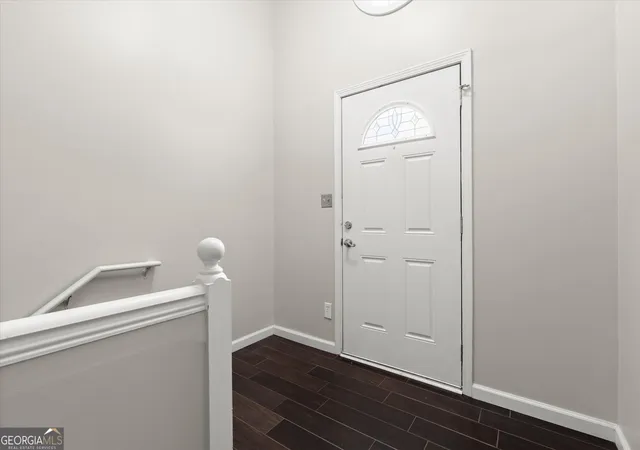 Photo 3 of Condo for sale at 3980 Riverlook Pkwy Se #103, Marietta, GA 30067 | MLS# 10835166 | Listing updated on 2026-09-11