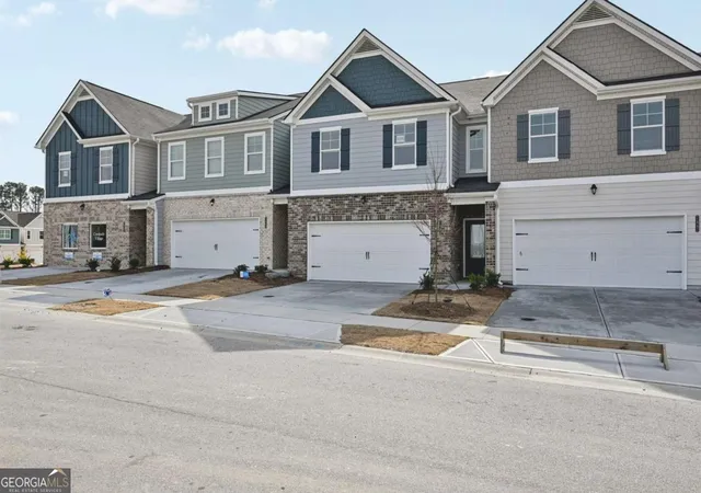 2nd image of 1460 Barlow Rd, Lithonia, GA 30058 | MLS# 10791975