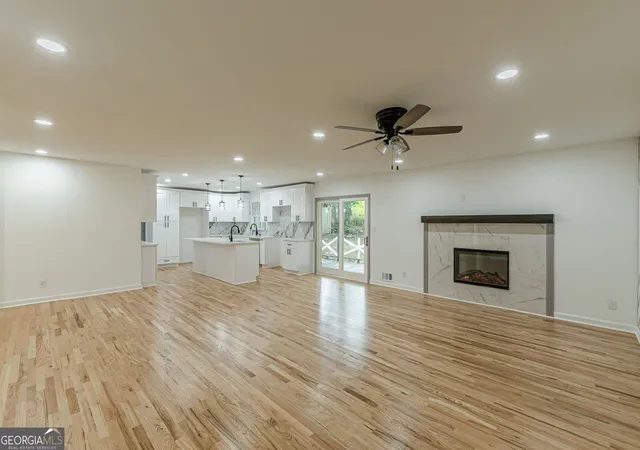 2nd image of 3552 Springrun Dr, Decatur, GA 30032 | MLS# 10774796